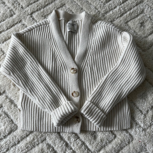 Cream Abercrombie Cardigan - Picture 1 of 4
